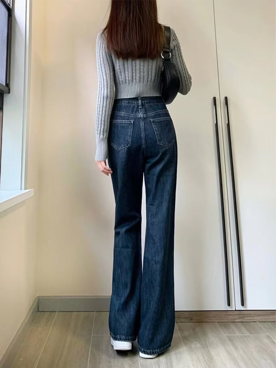 Pear-Fit Flare: High-Waist Slimming Denim 2026