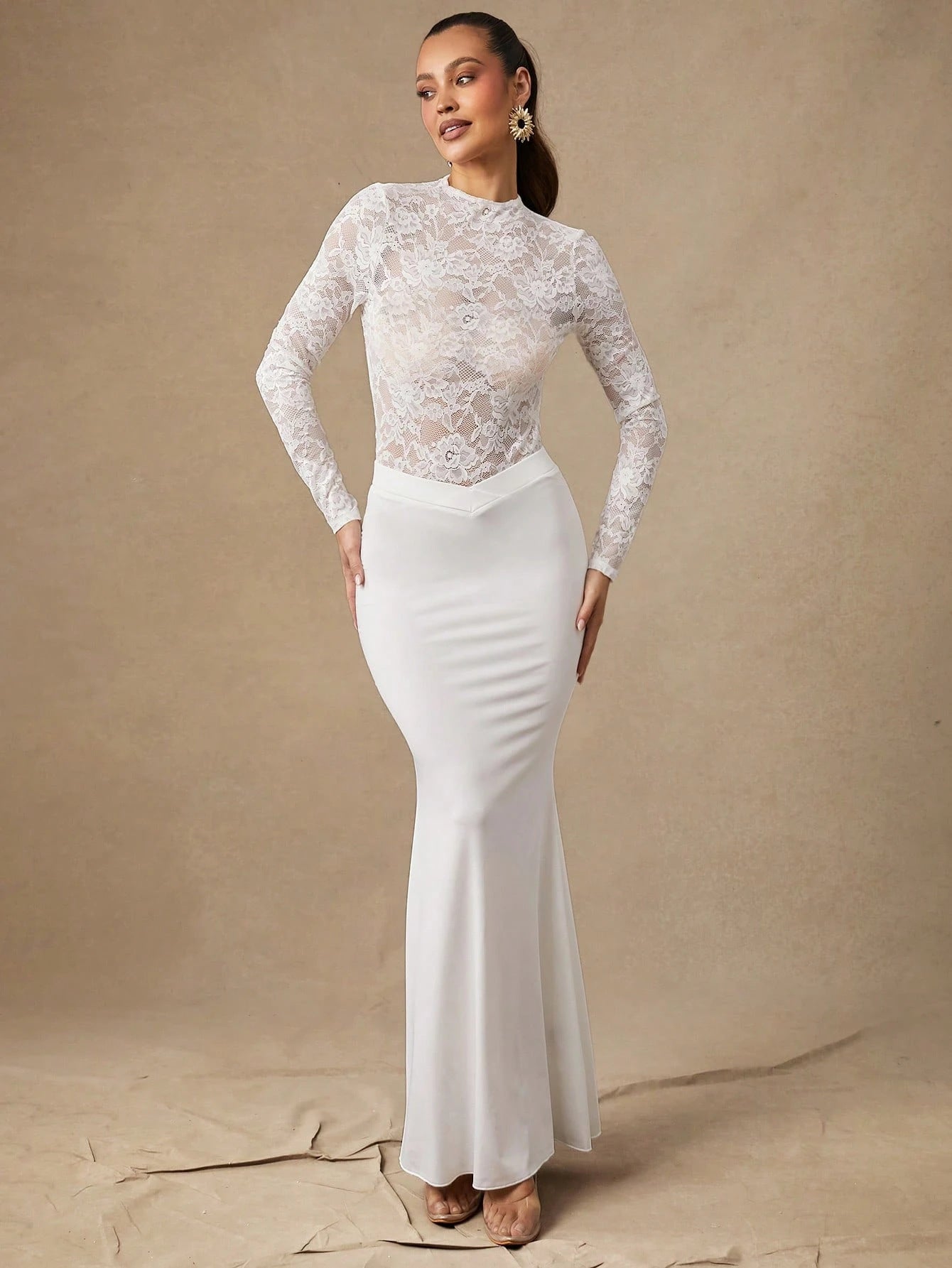 Jumpsuit Slim in Pizzo Hollow-Out con Silhouette Elegant-Commute