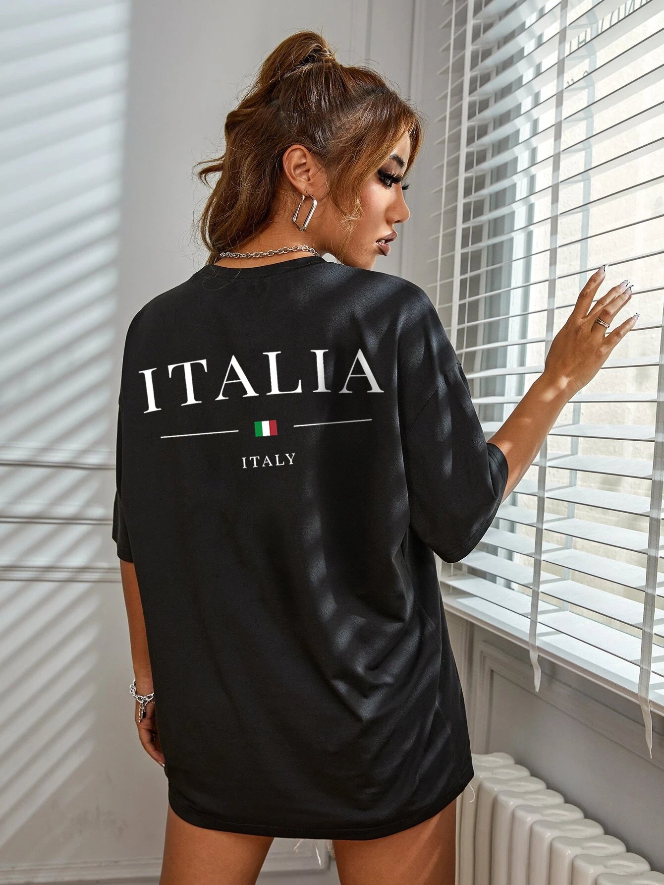 T-Shirt Straight Fit con Grafica "Street Hipster"