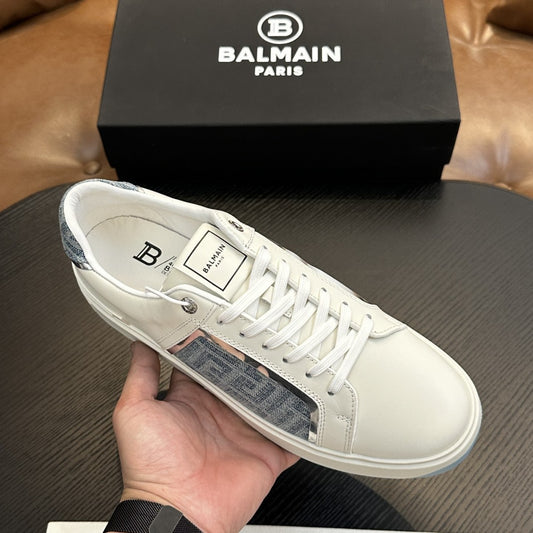 Calzatura Casual in Primo Fiore con Silhouette Medium-Heel e Sistema Shock-Absorption