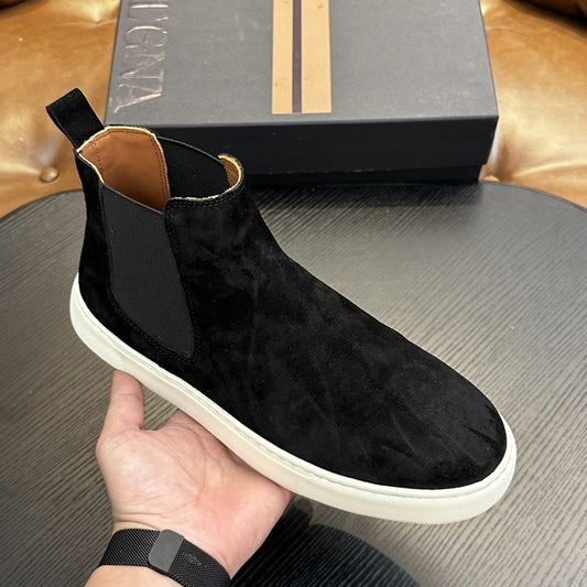Calzatura Casual in Primo Fiore con Suola Shock-Absorption e Silhouette Medium-Heel