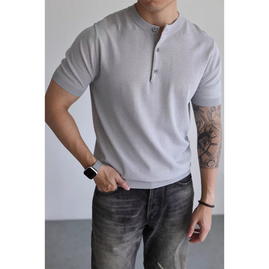 Maglia a Manica Corta in Seta di Ghiaccio con Scollo a Bottoni e Struttura No-Iron