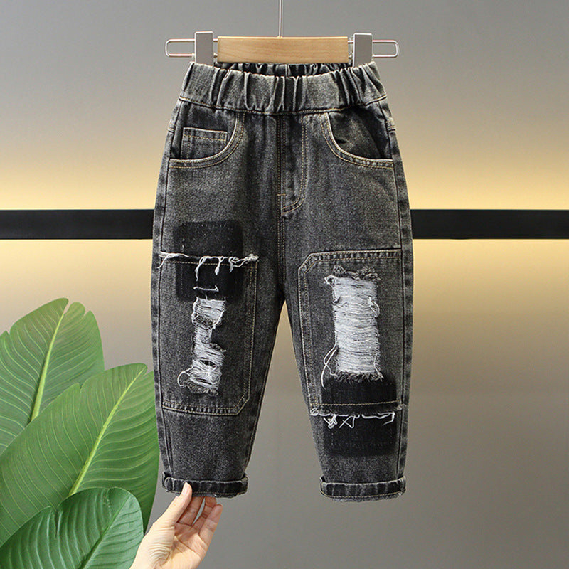 Jeans "Core Blue & Black" con Grafica Lettering e Vita Elastica