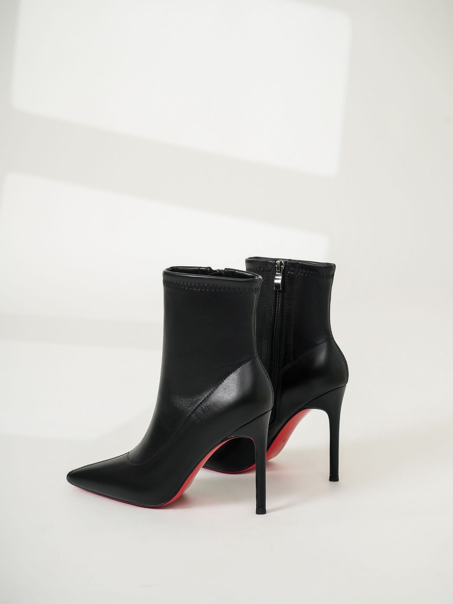 Stivaletti "Red Bottom" in Super Fibra – Tacco Personalizzabile 6/8/10 cm