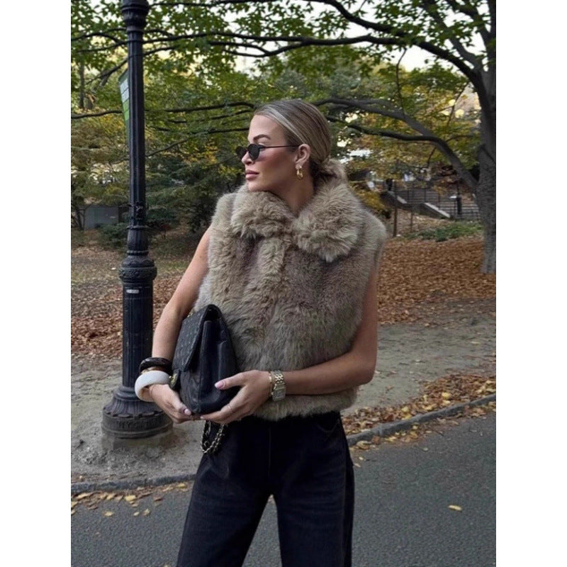 Gilet in Pelliccia Sintetica "Urban Glam" - Collezione 2026