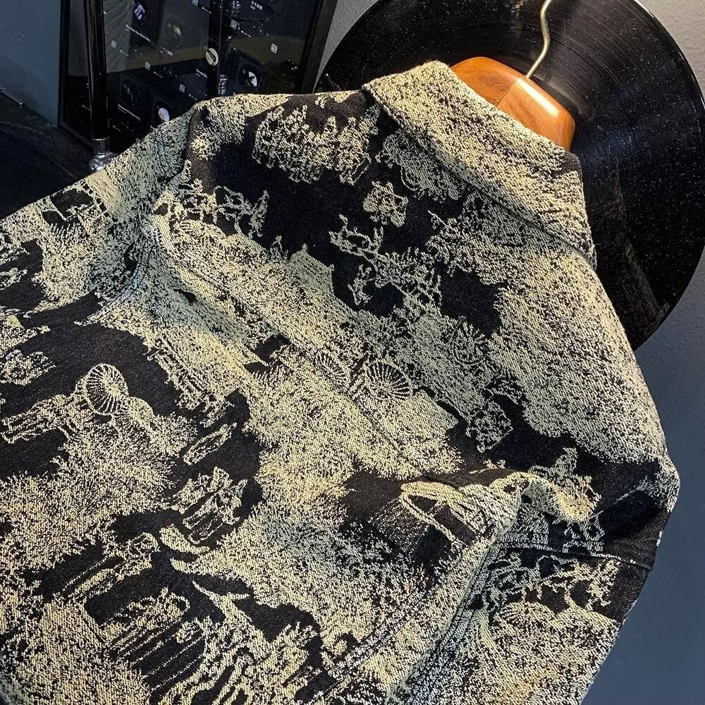 Giacca Denim Retro con Ricami e Texture Vintage