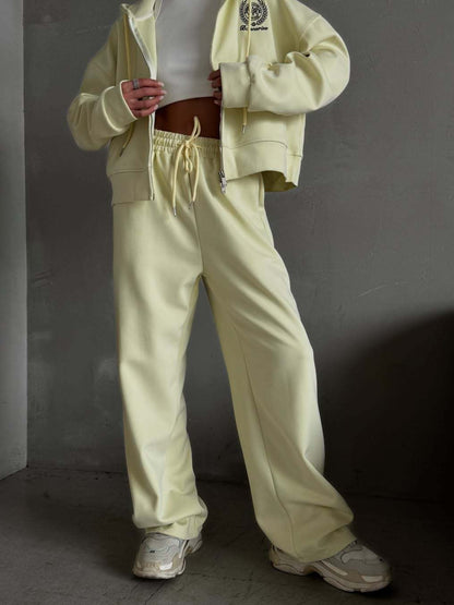 Felpa con Cappuccio Embroidered & Joggers High-Waist 2026