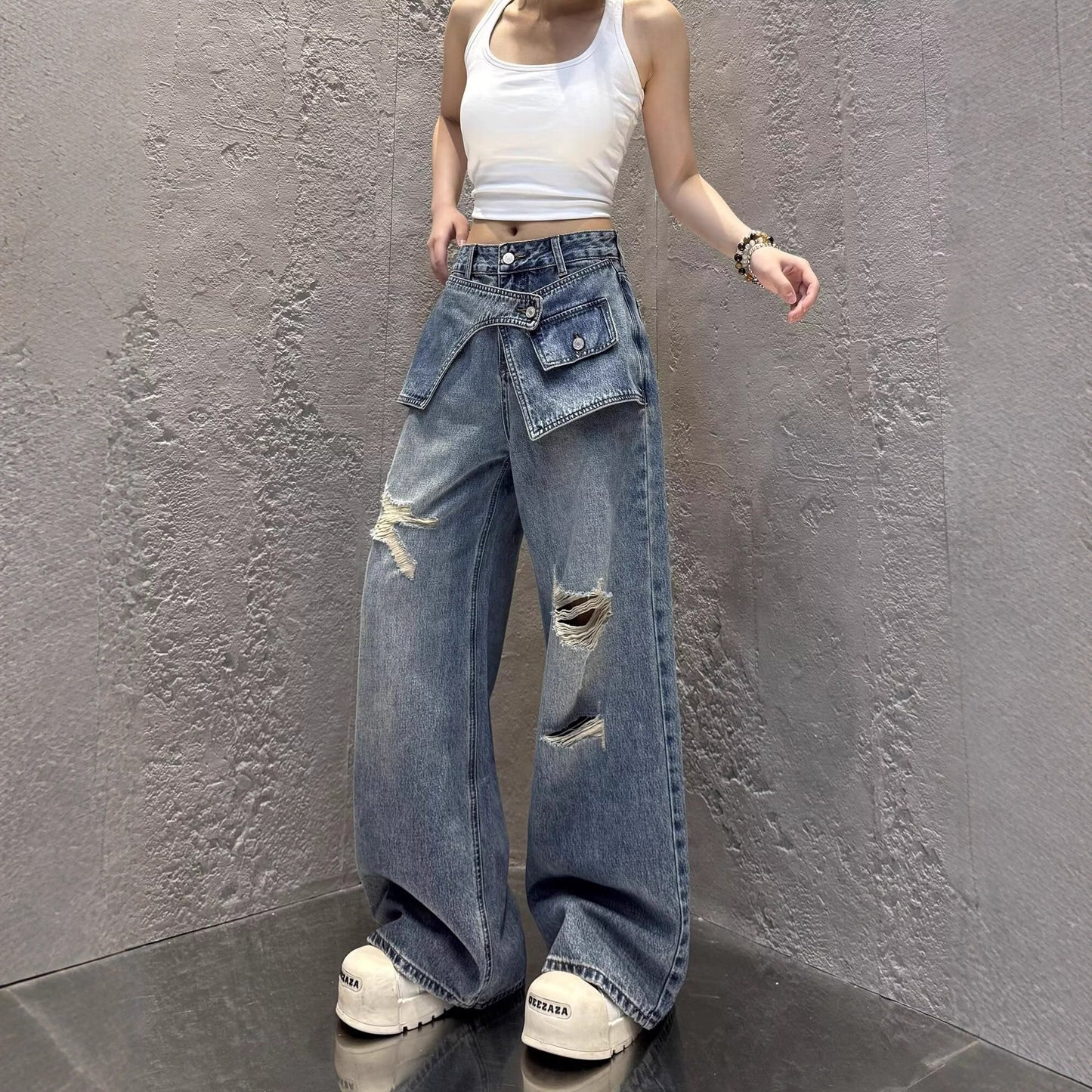 Spicy Girl Layered: Faux Two-Piece Wide-Leg Denim 2026