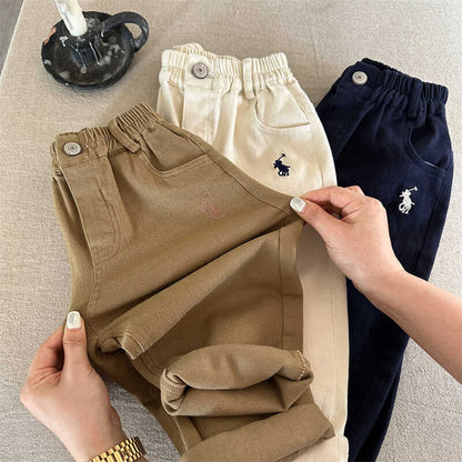 Pantaloni Stretch: Korean Minimal 2026