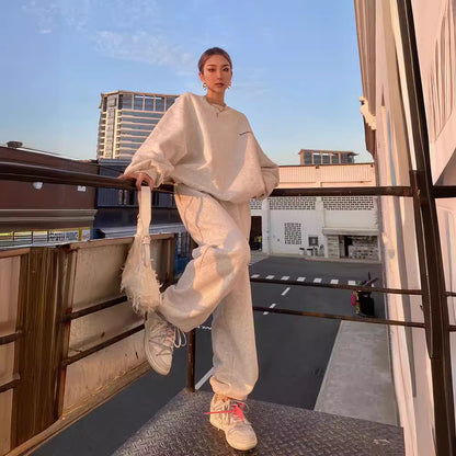 Gray Gravity: Lazy-Luxe Set 2026