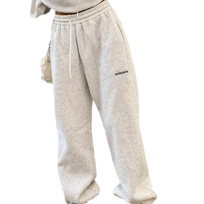 Gray Gravity: Lazy-Luxe Set 2026
