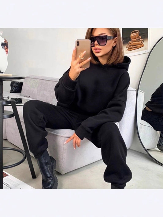 Set Due Pezzi Streetwear "Portrait 3D" – Felpa con Cappuccio e Pantaloni