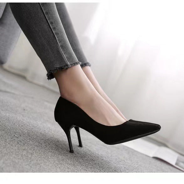 Décolleté Noir 2026