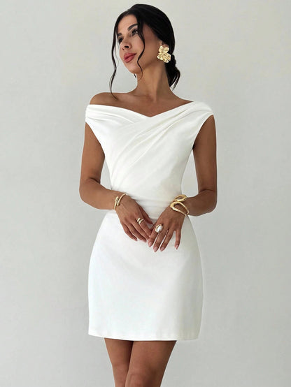 Abito Midi Double-Layer con Scollo Irregolare e Patchwork