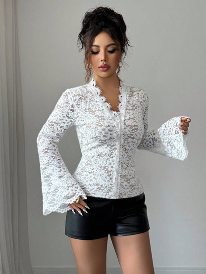 Top Slim-Fit in Maglia con Scollo a V e Rifiniture in Pizzo