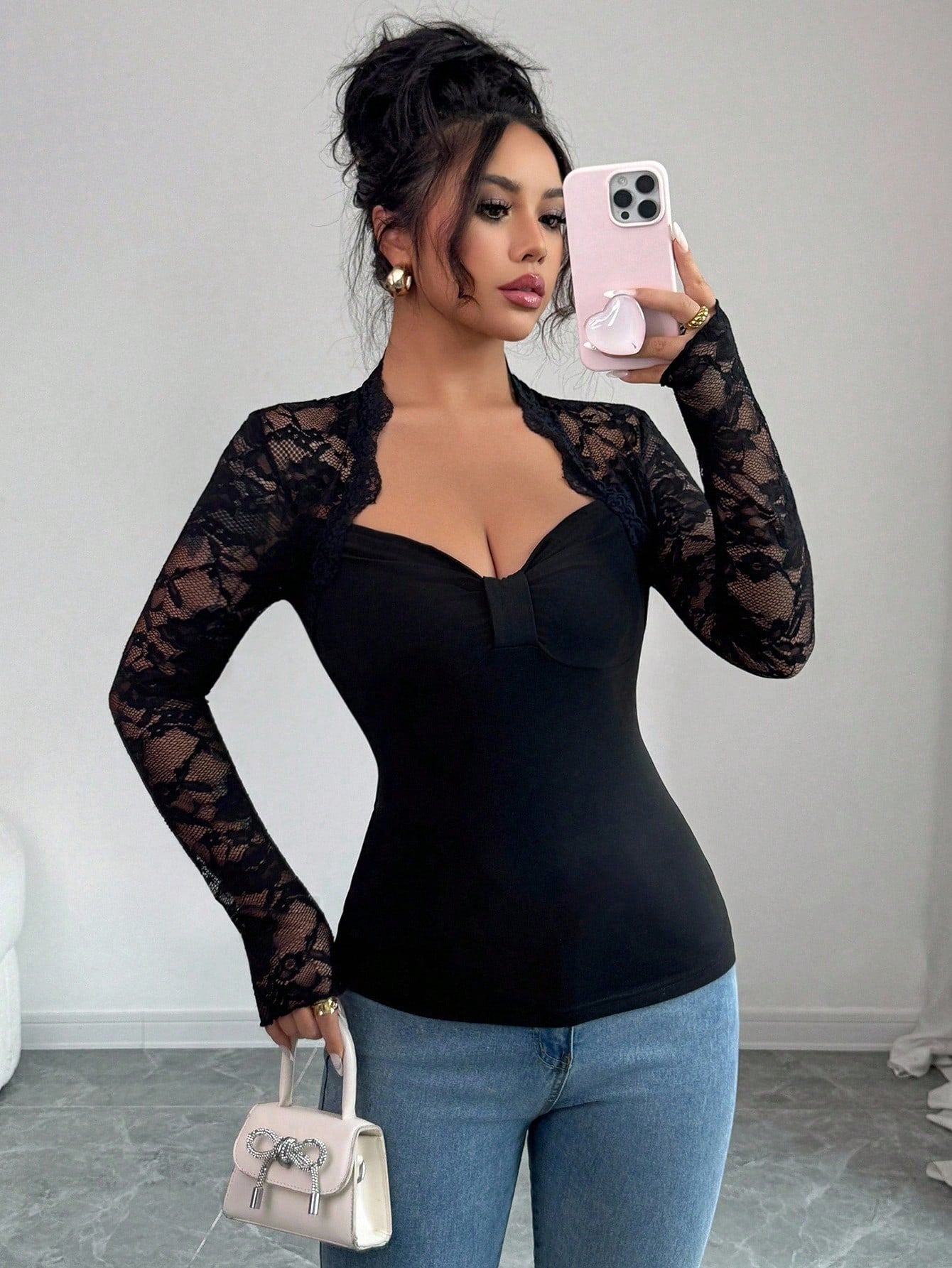 Top Slimming in Maglia con Patchwork di Pizzo e Scollo Irregolare