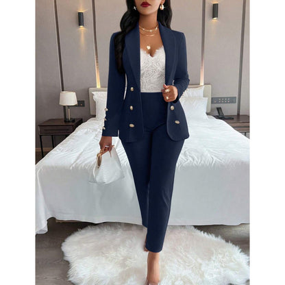 Set Due Pezzi con Top Knitted e Pantaloni Mid-Length