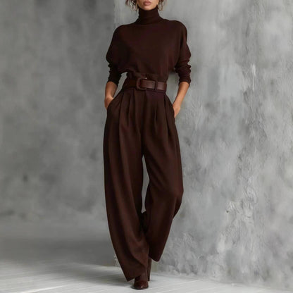 Set Coordinato High-Collar con Cintura e Pantalone Sartoriale