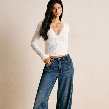 Maglia a Spalle Scoperte con Dettagli in Pizzo