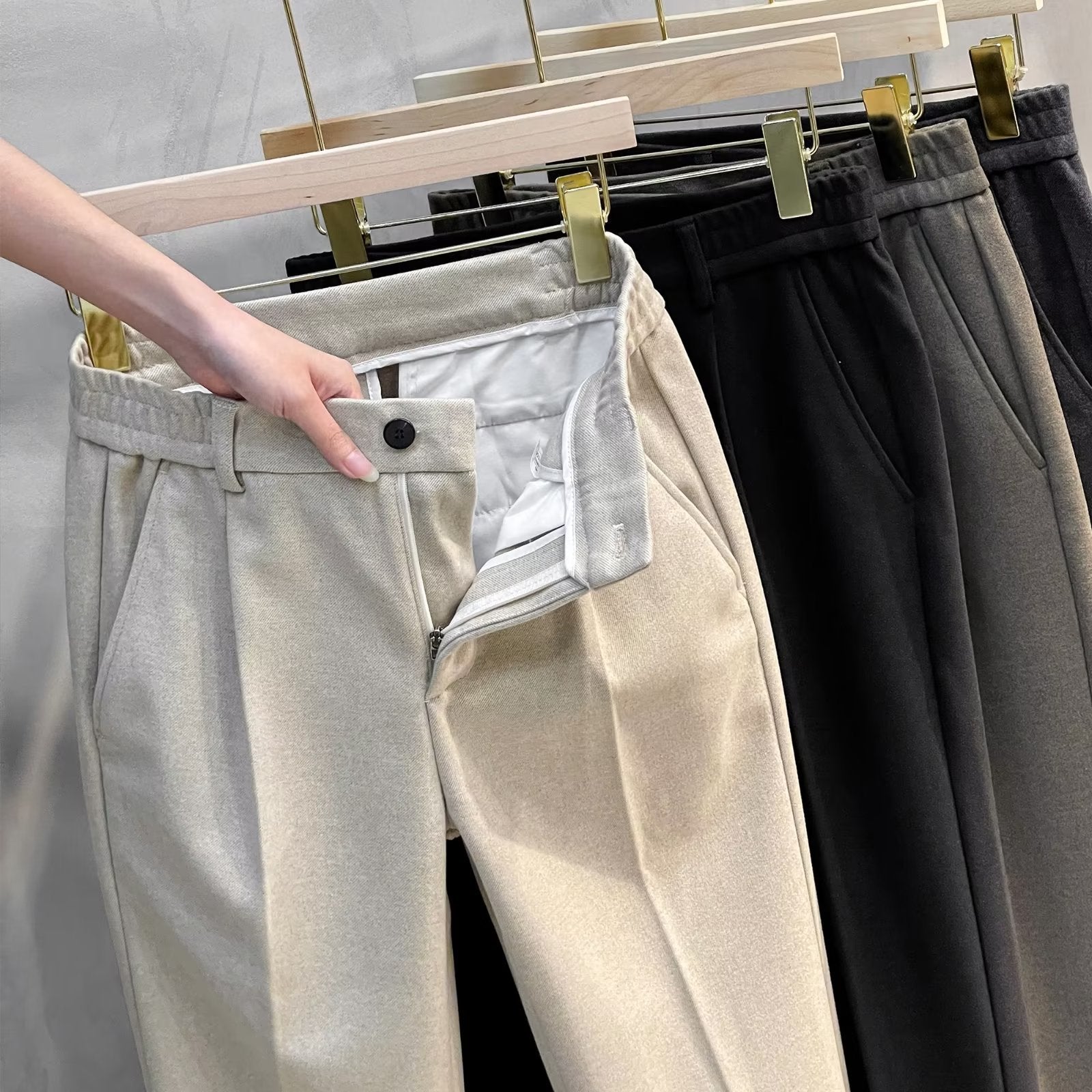Pantaloni Slim-Fit con Vita Elasticizzata e Struttura No-Iron