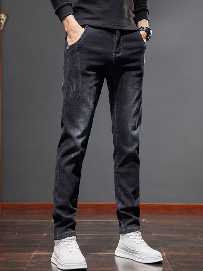 Jeans Slim Fit con Finitura Micro-Bounce e Dettagli Printed