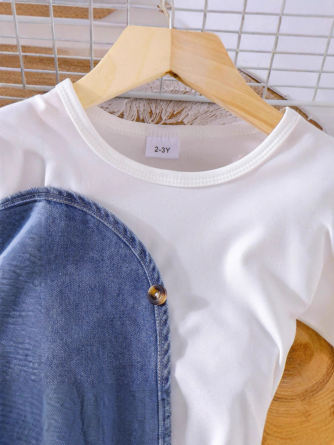 Abito Dress in Soft-Denim con Silhouette Europe & America e Design Asimmetrico