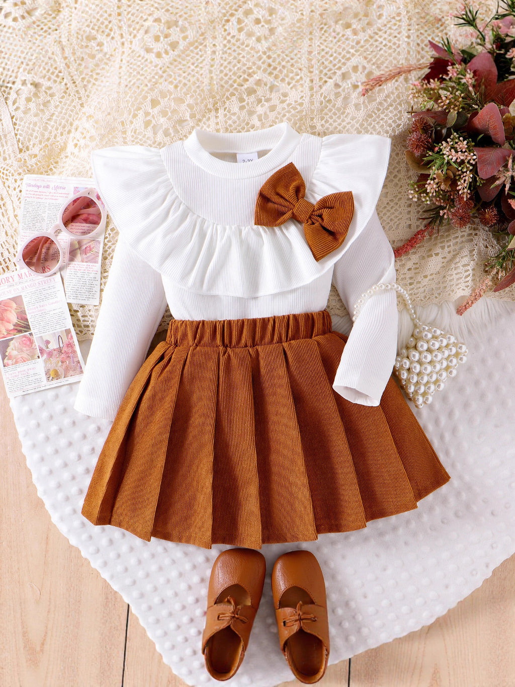 Completo Due Pezzi in Cotone con Dettaglio Bow e Silhouette Skirt-Suit