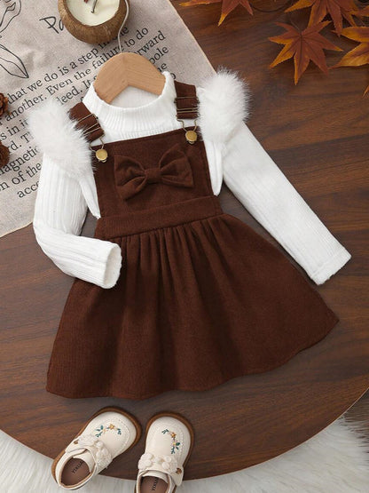 Completo Due Pezzi in Velluto a Coste con Dettaglio Bow e Silhouette British-Strap