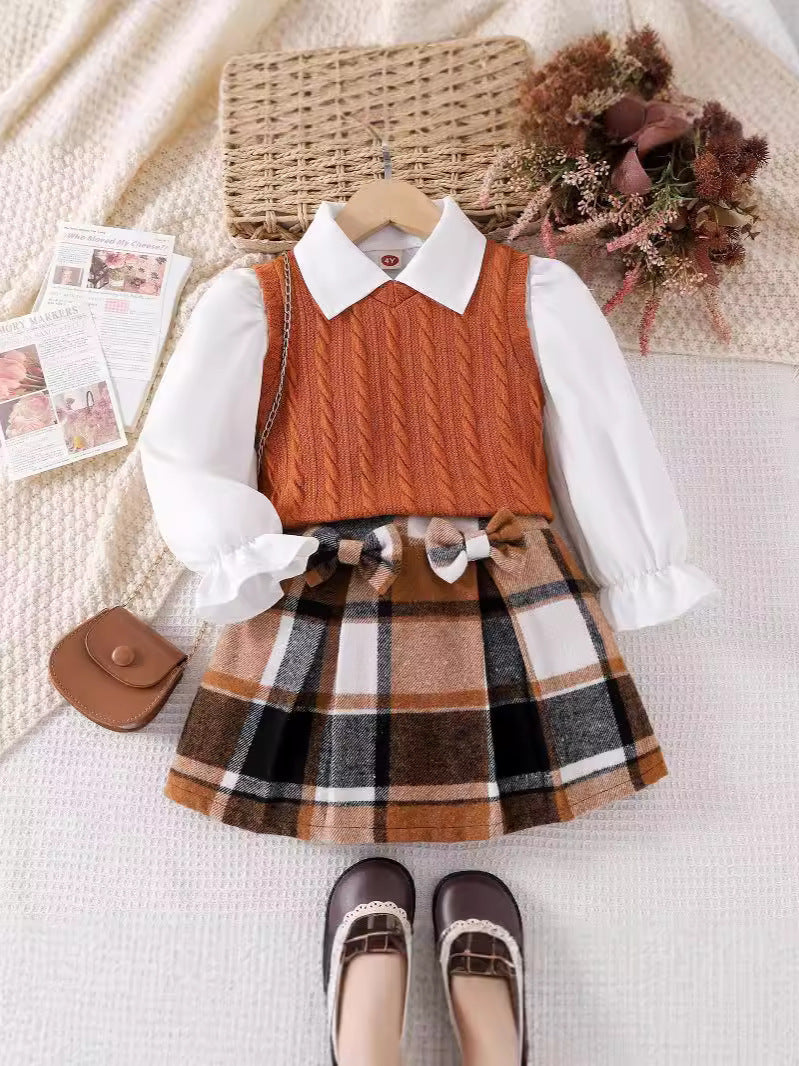 Completo Tre Pezzi in Cotone Soft-Touch con Giacca Monopetto e Gonna Plaid