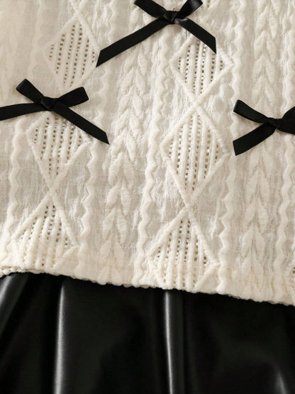 Completo Due Pezzi in Tessuto Blended con Dettaglio Bow Tie e Silhouette Skirt-Suit