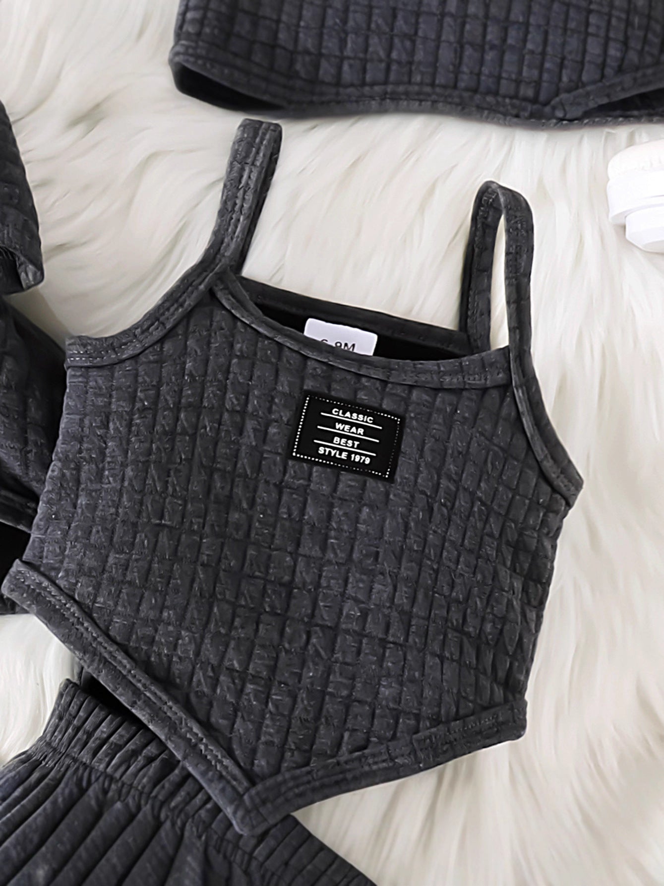 Completo Tre Pezzi in Cotone Soft-Touch con Cappuccio e Silhouette Jogger