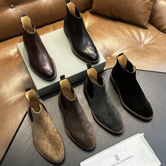 Calzatura Casual in Primo Fiore con Sistema Shock-Absorption e Design Leather Splicing