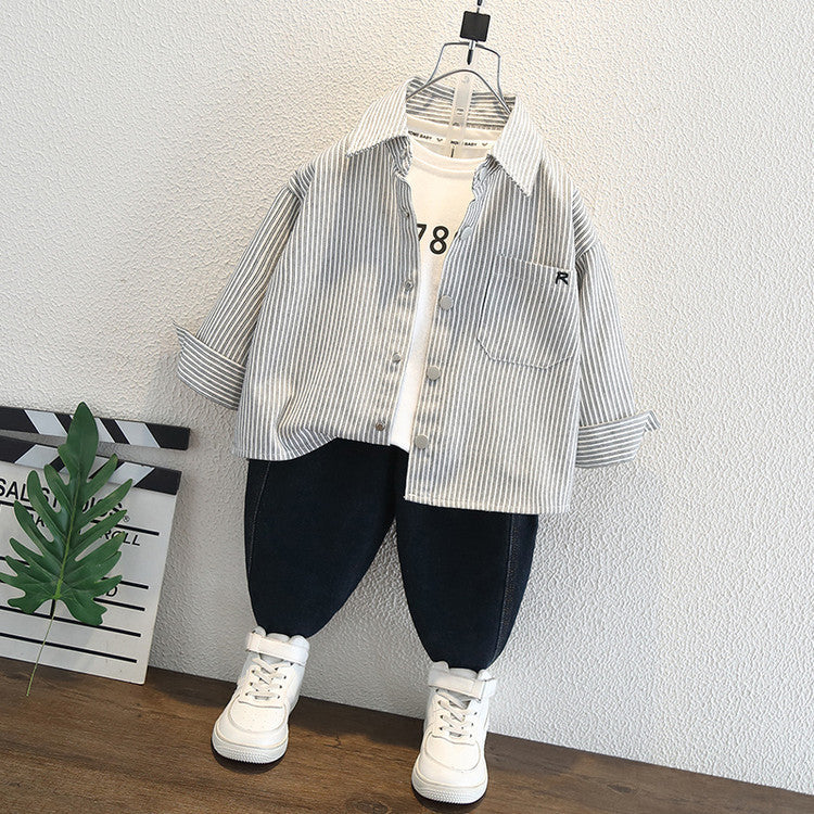 Camicia in Cotone Premium "Optical White" con Ricamo e Tasca Tecnica