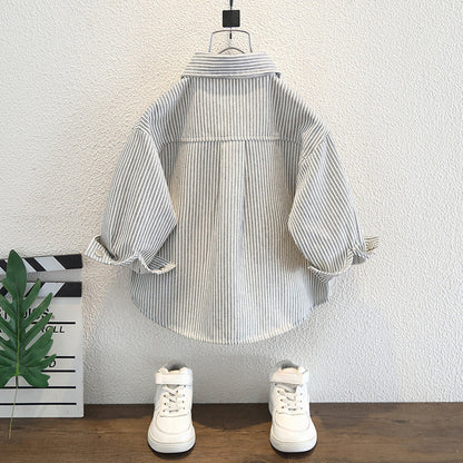 Camicia in Cotone Premium "Optical White" con Ricamo e Tasca Tecnica