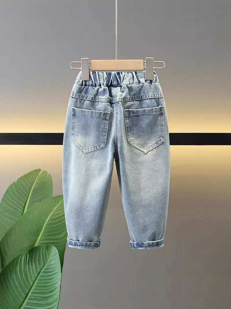 Jeans "Core Blue & Black" con Grafica Lettering e Vita Elastica