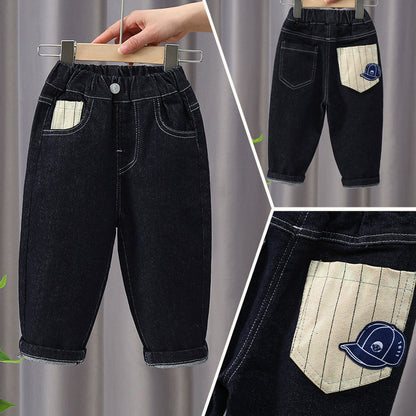 Jeans "Clear Color" con Ricamo Hat e Struttura Soft-Comfort