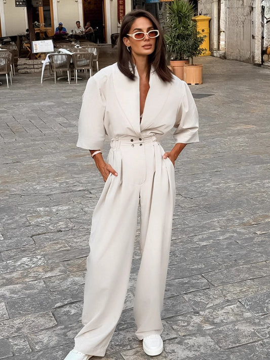 Jumpsuit Sartoriale a Gamba Dritta con Maniche a Sbuffo e Dettagli Button-Down