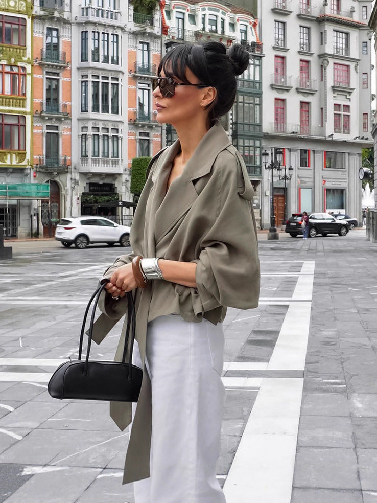 Trench Coat Leggero con Maniche Raglan e Cintura in Vita