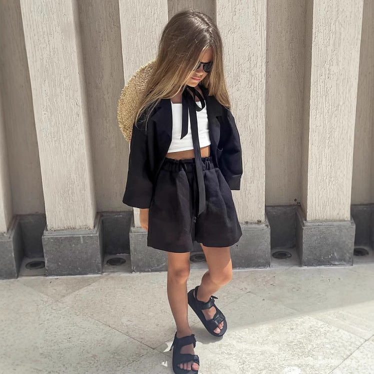 Completo Due Pezzi in Misto Lino con Giacca a Bottone Singolo e Shorts