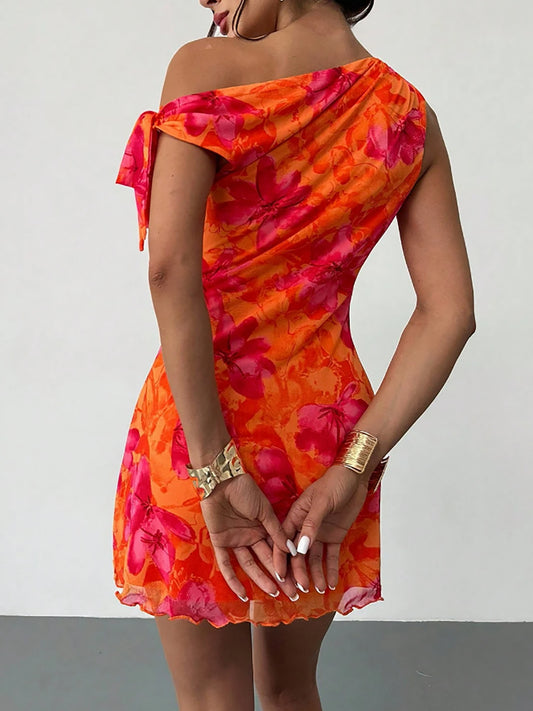 Abito Mini A-Line in Milk Silk con Scollo Asimmetrico e Stampa Botanica