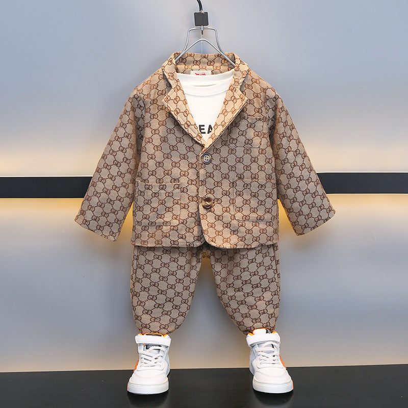 Completo Sartoriale Due Pezzi in Khaki con Giacca Monopetto e Pantaloni coordinati