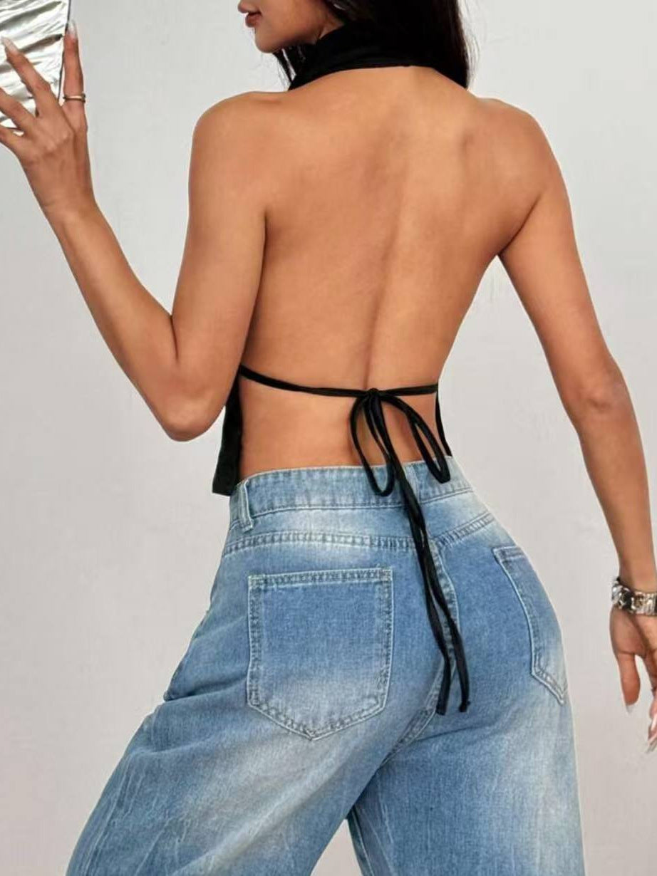 Top Halter in Maglia con Scollo all'Americana e Linea Tight-Fitting