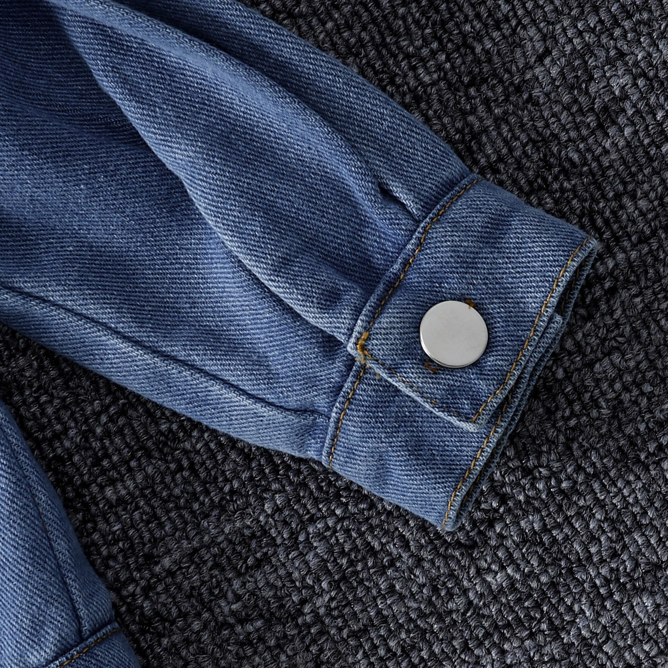 Completo in Cotone Premium con Giacca Doppiopetto e Pantaloni Coordinati