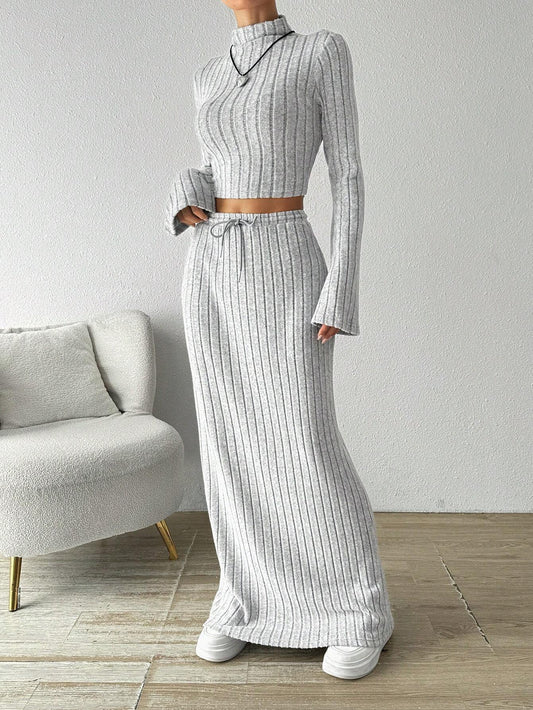 Completo Leisure Due Pezzi con Sweatshirt Crop e Long Dress Coordinato