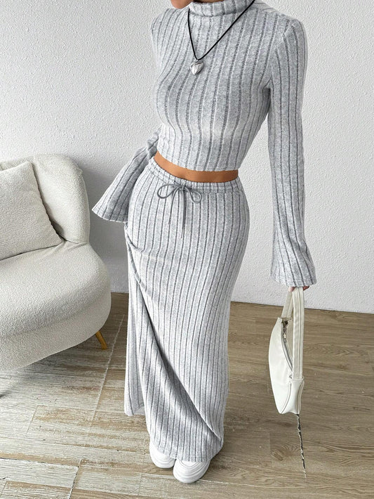 Completo Leisure Due Pezzi con Sweatshirt Crop e Long Dress Coordinato