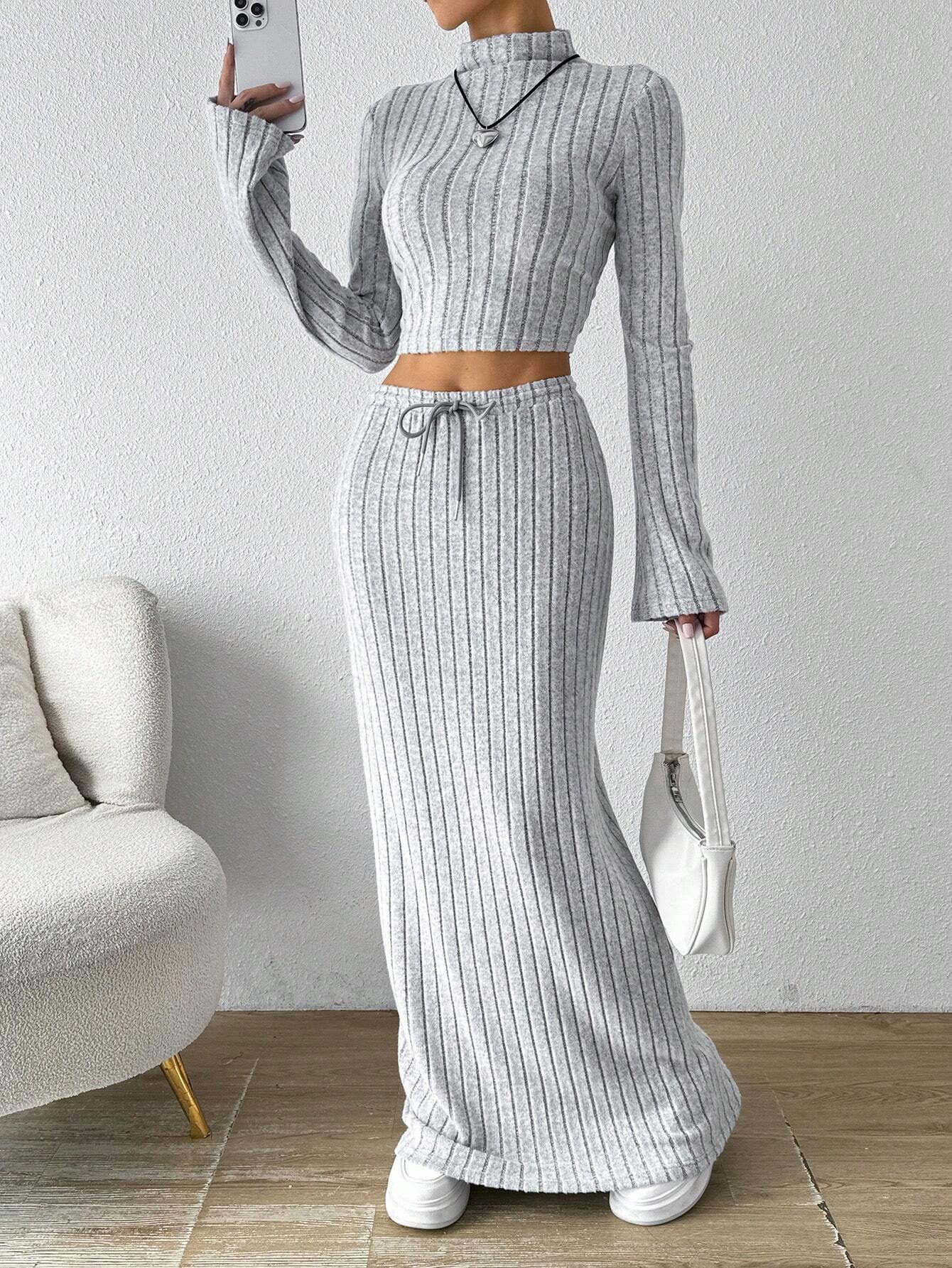 Completo Leisure Due Pezzi con Sweatshirt Crop e Long Dress Coordinato