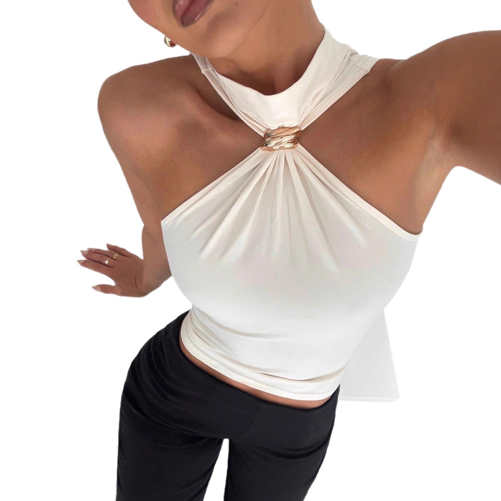 Top Smanicato in Maglia a Collo Alto con Effetti 3D e Dettaglio Metal