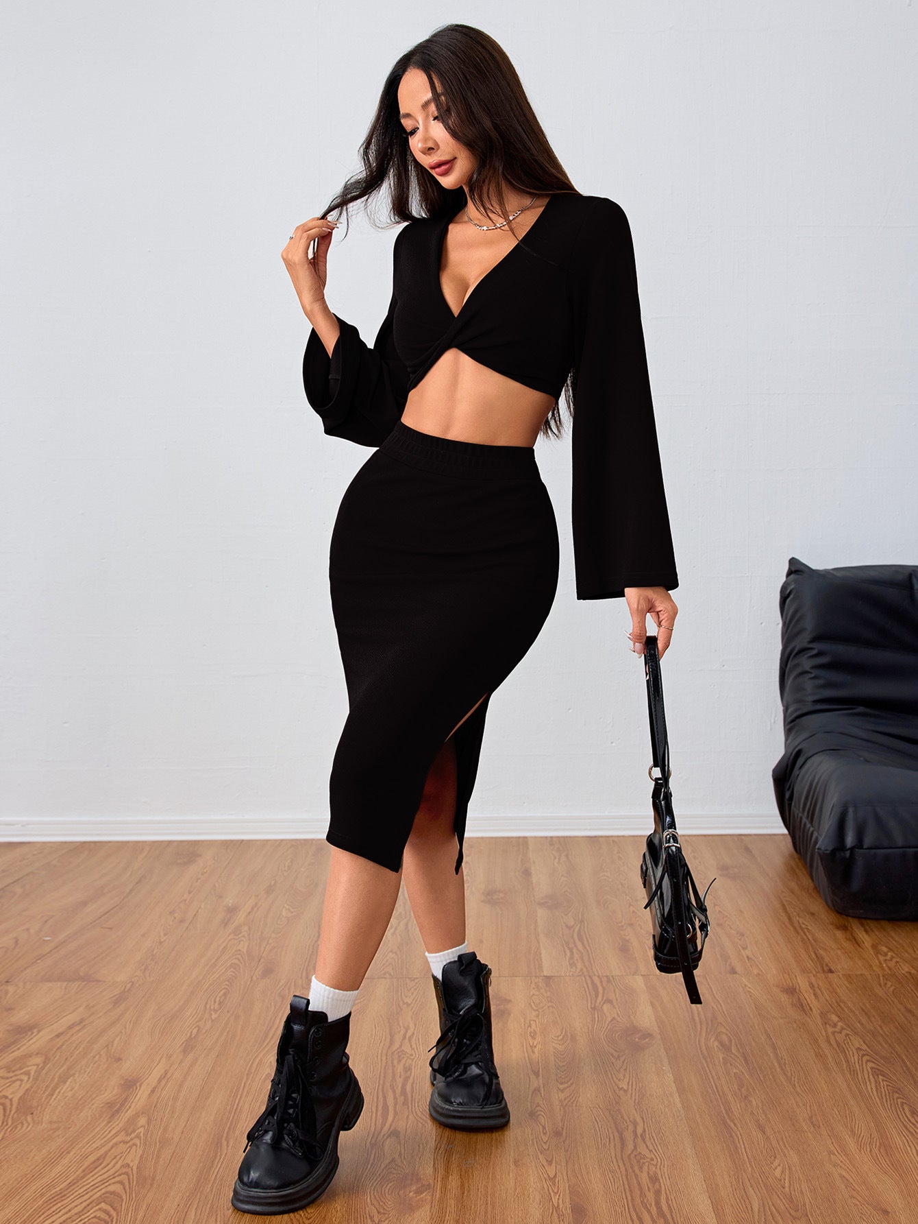 Coordinato Crop Top a Maniche Lunghe e Gonna Midi con Design "Collage/Splicing"
