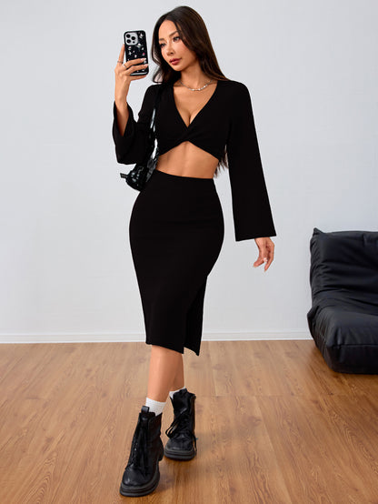 Coordinato Crop Top a Maniche Lunghe e Gonna Midi con Design "Collage/Splicing"