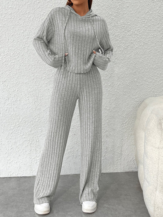 Coordinato Leisure con Sweatshirt Hooded e Trousers in Tech-Fabric